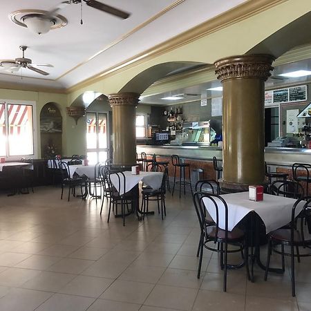 مايرينا ديل ألكور Hostal Bar San Pedro المظهر الخارجي الصورة