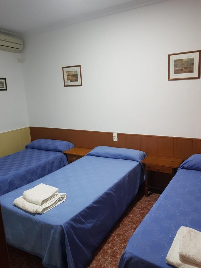 مايرينا ديل ألكور Hostal Bar San Pedro المظهر الخارجي الصورة
